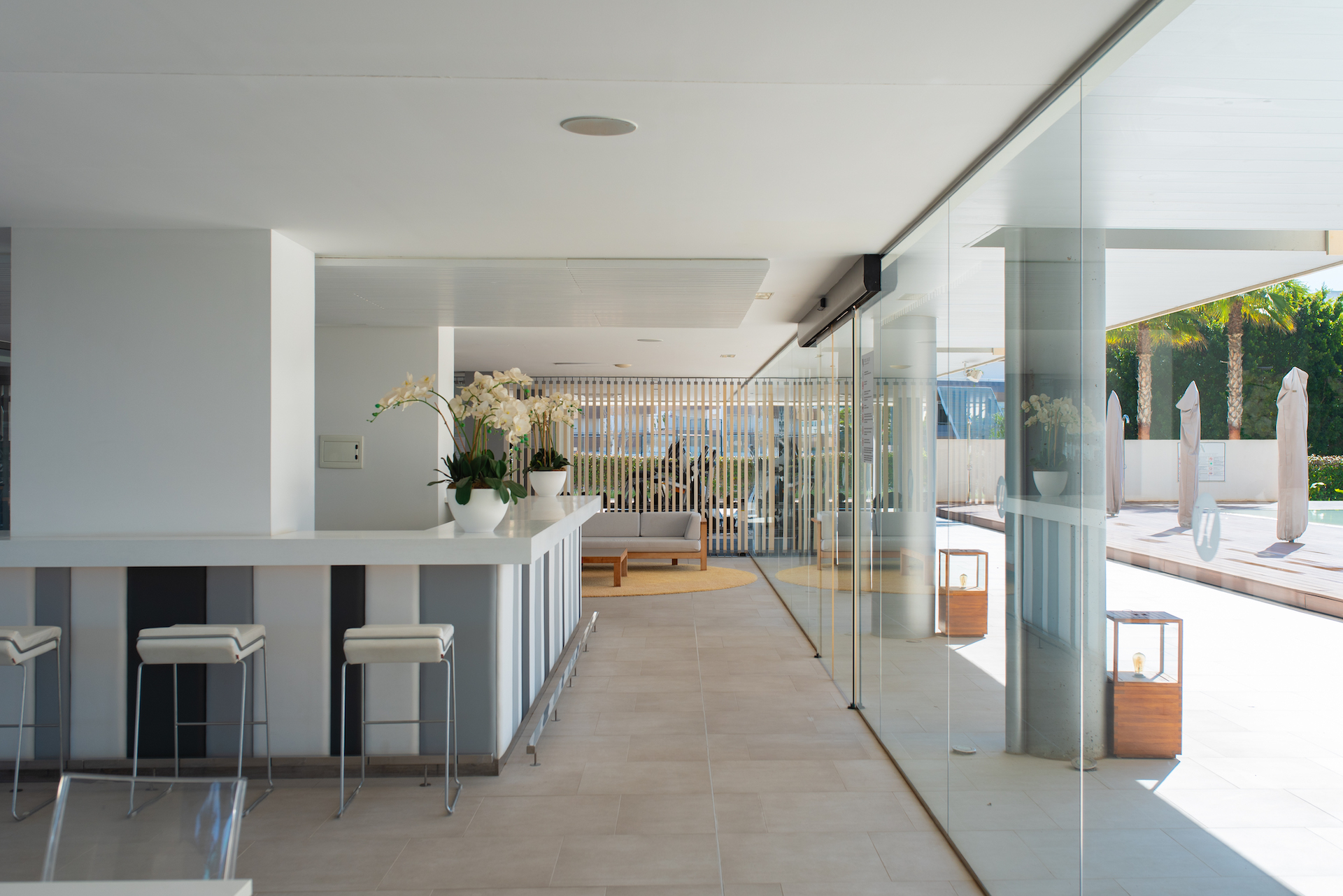 Resa Estates apartment for sale in Ibiza marina botafoch modern entrance 2.jpg